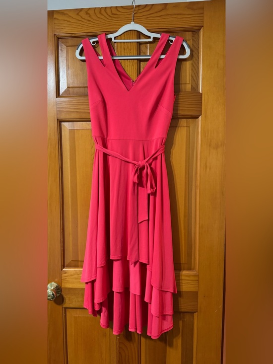Vince Camuto Dresses & Skirts - Vince Camuto Hot Pink High-Low V-Neck Dress